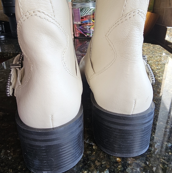 Larroude Women's Hardy Moto Boots Sz 10 - Picture 5 of 13